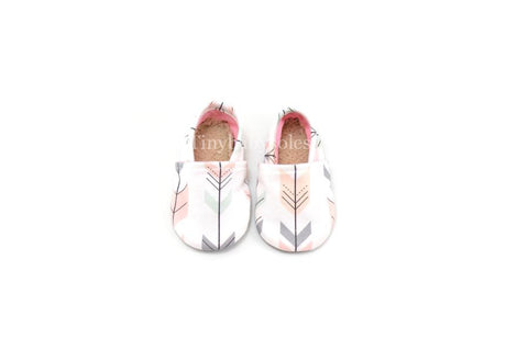 PINK FEATHER ARROW ORGANIC BOOTIE